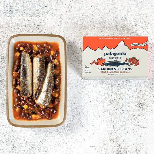 Sardines and Beans: Black Beans, Corn and Salsa